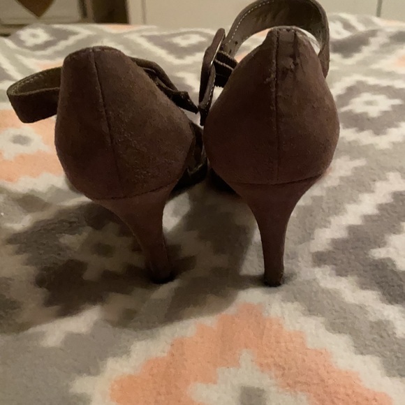 Very used high heels! - Picture 5 of 5